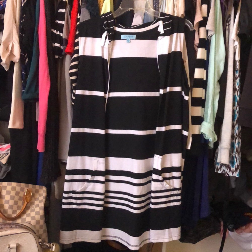 long women hoodie vest , never worn